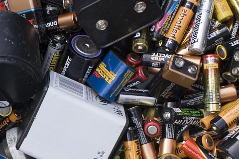 平鲁西水界乡专业回收废铅酸电池-山特电池回收-铁锂电池回收